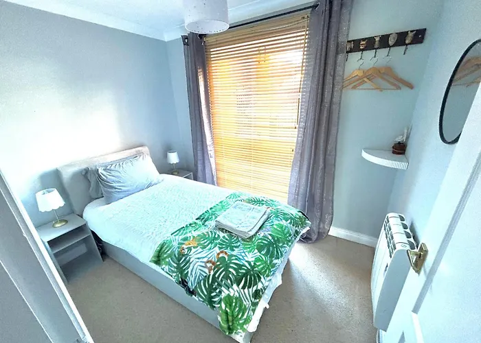 Fab Centre With Free Parking Apartament York